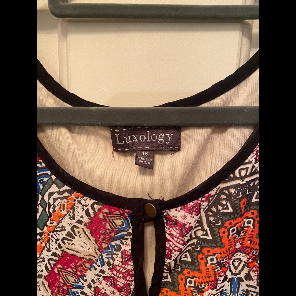 Patterned Maxi Dress - Picture 2 of 3